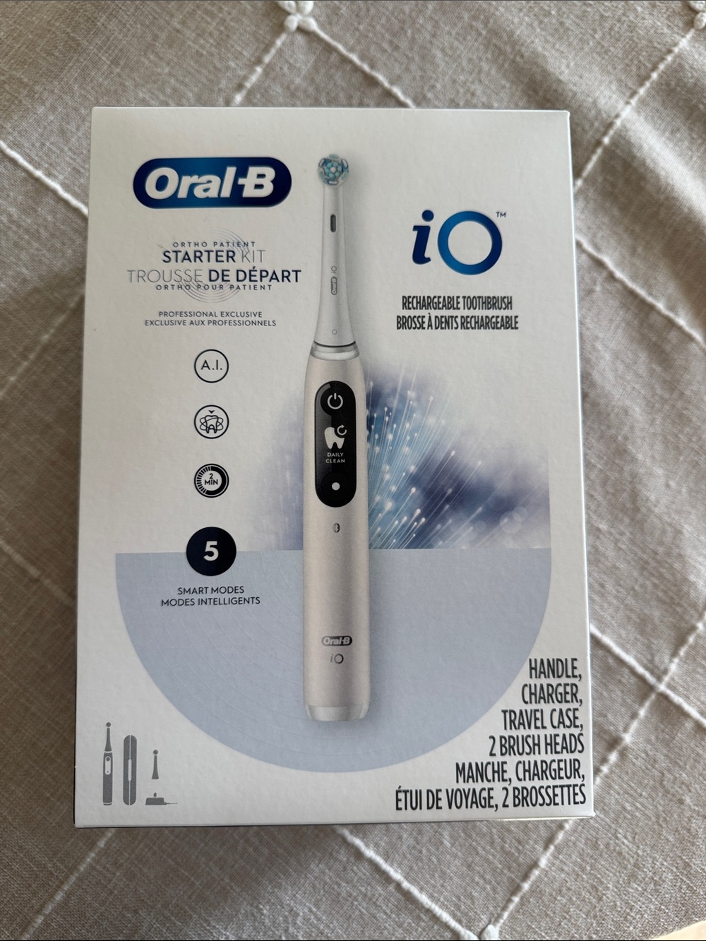 Oral‑B iO Rechargeable Toothbrush Starter Kit - White